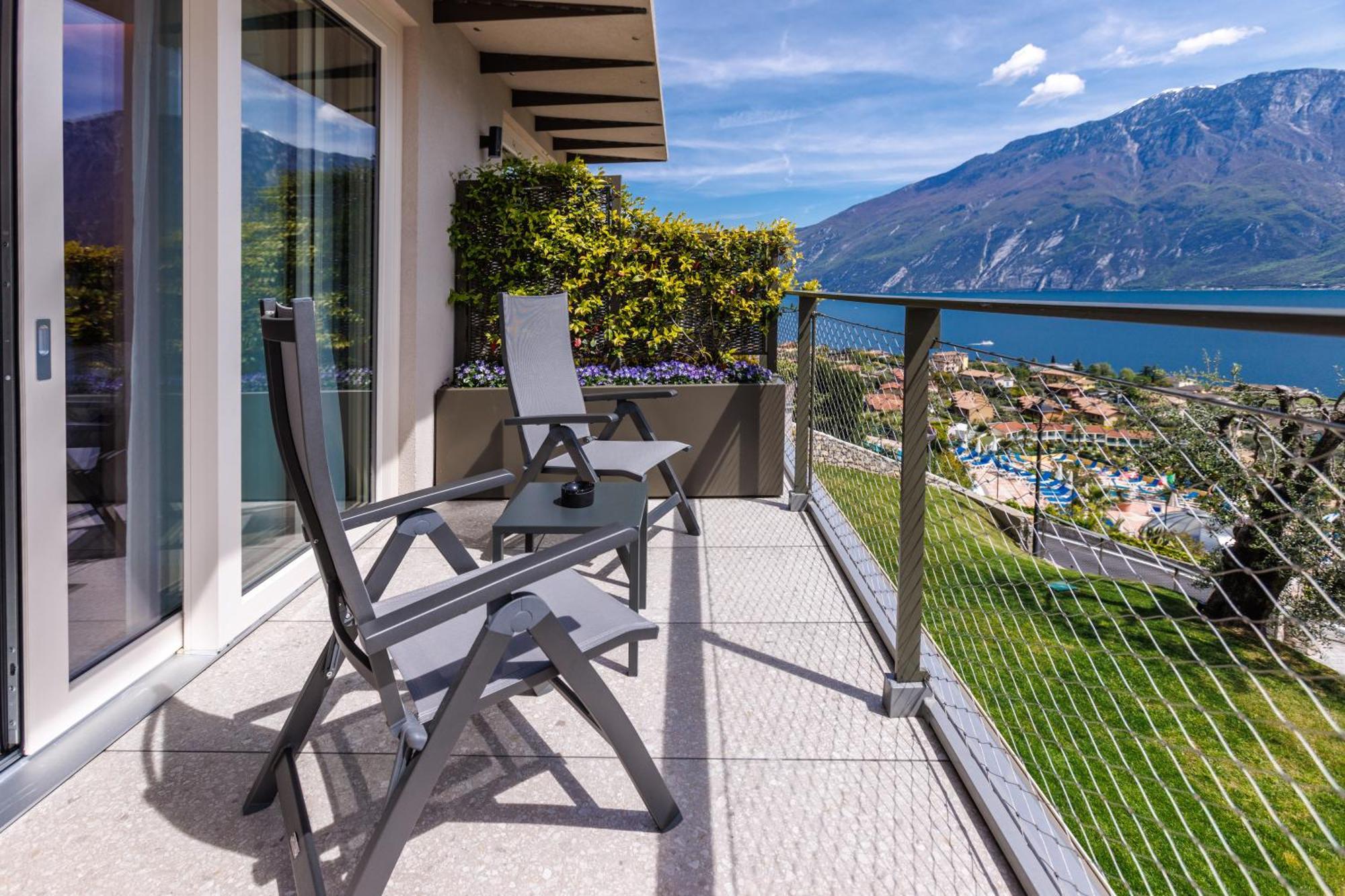 Llac Living Nature Hotel Limone sul Garda Habitación foto